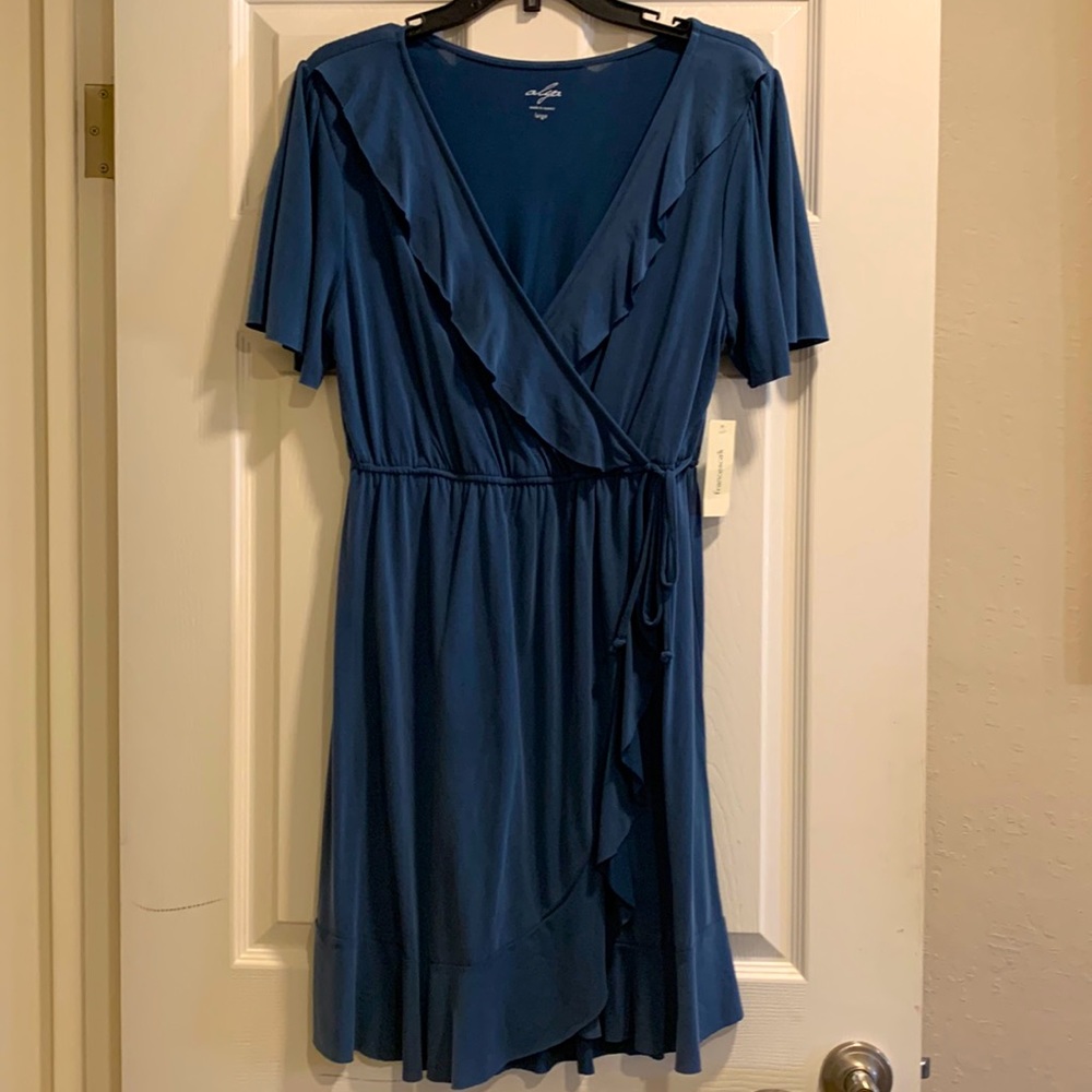 Alya Dress.